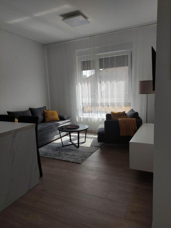 Apartman Waldy Osijek Exteriör bild